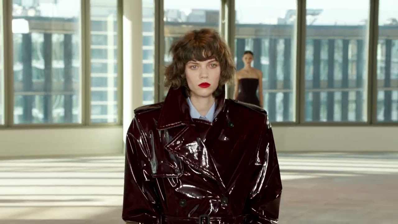 Stella McCartney Winter 2025 Runway Show