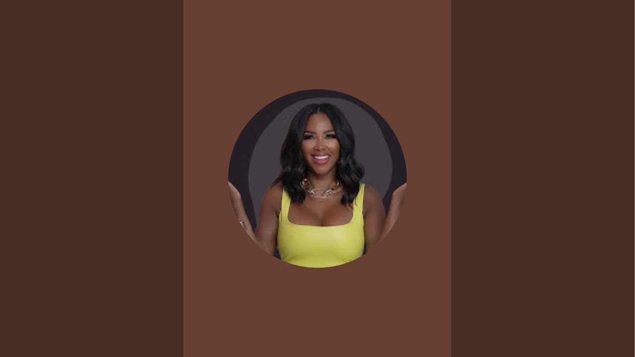 Kenya Moore is live!