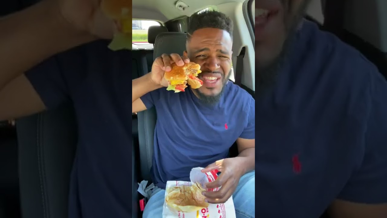 I Tried In-N-Out Burger ✊🏽🍟 For The FIRST Time 🤢🤮 #fyp #shorts #entertainment #fastfood