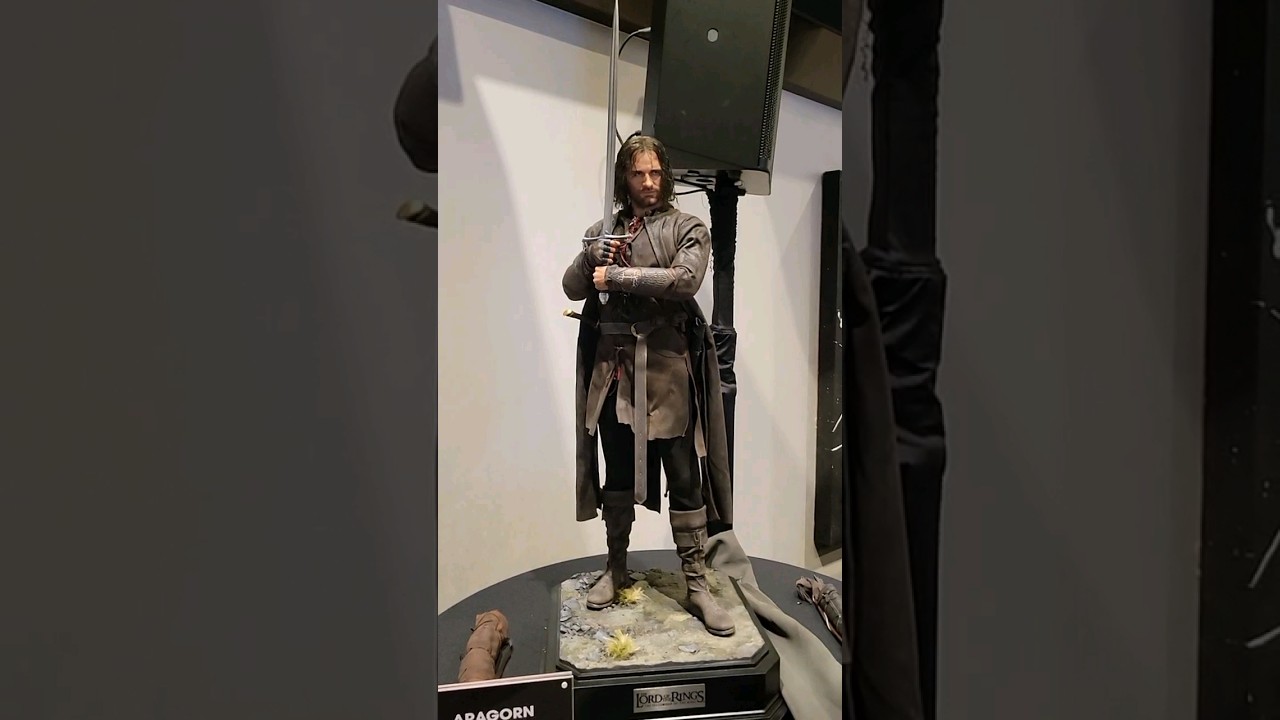 Aragorn Statue Lord of the Rings by Queen Studios 1/3 unveiling #lordoftherings #aragorn #statue