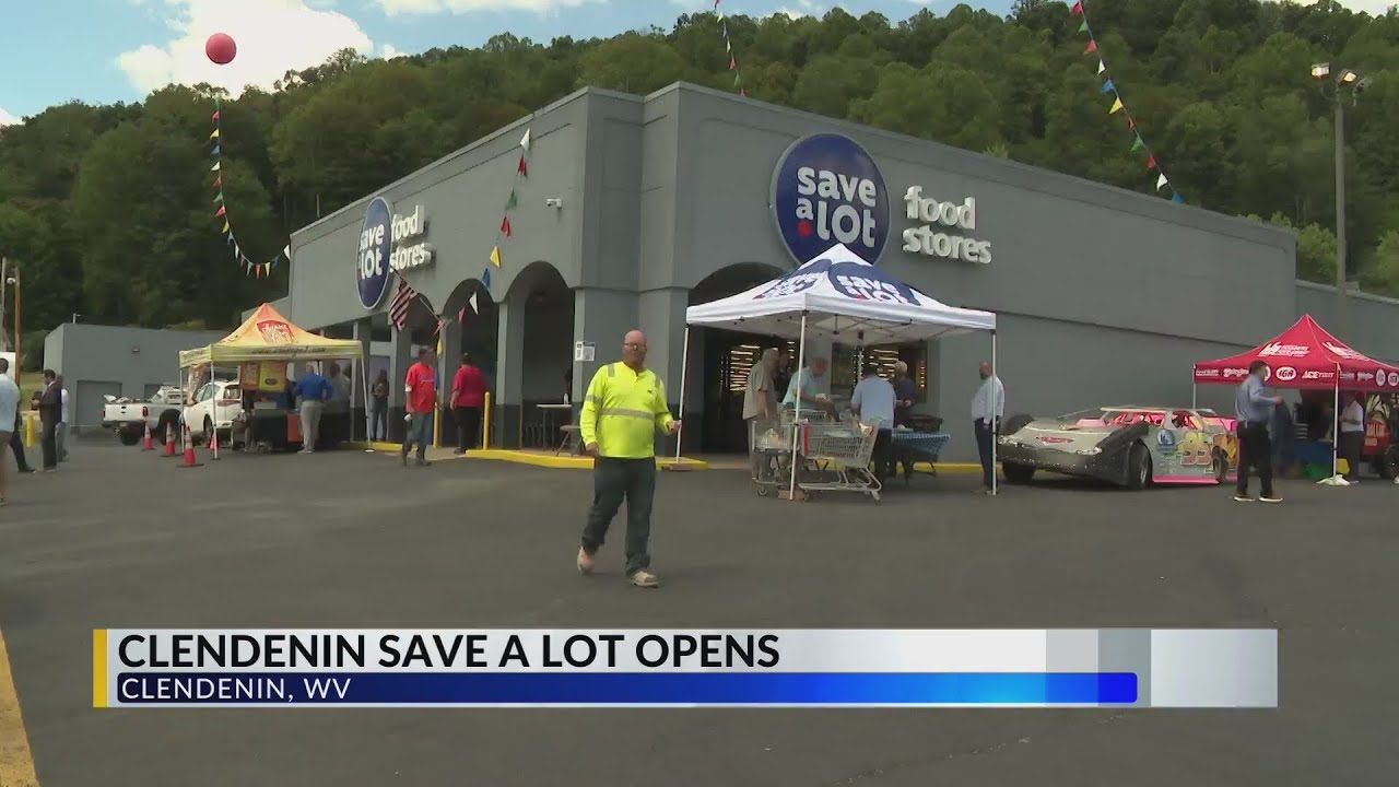 Clendenin Save-A-Lot opens; first large grocery store after 2016 flood