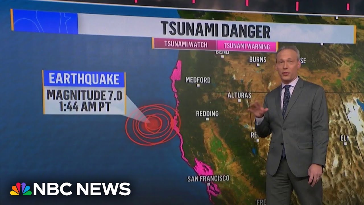 Parts of Northern California under tsunami warning after 7.0-magnitude earthquake