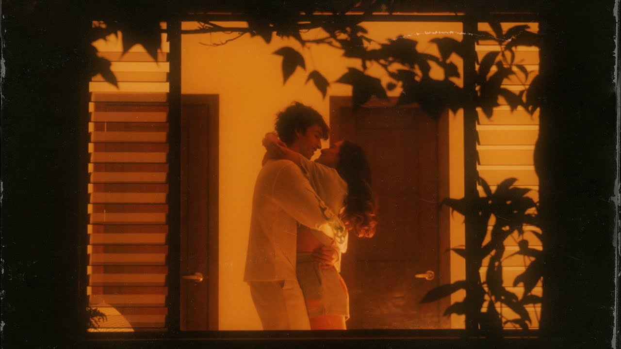 Ian Holm & Lucas - Inevitable (Video Oficial)