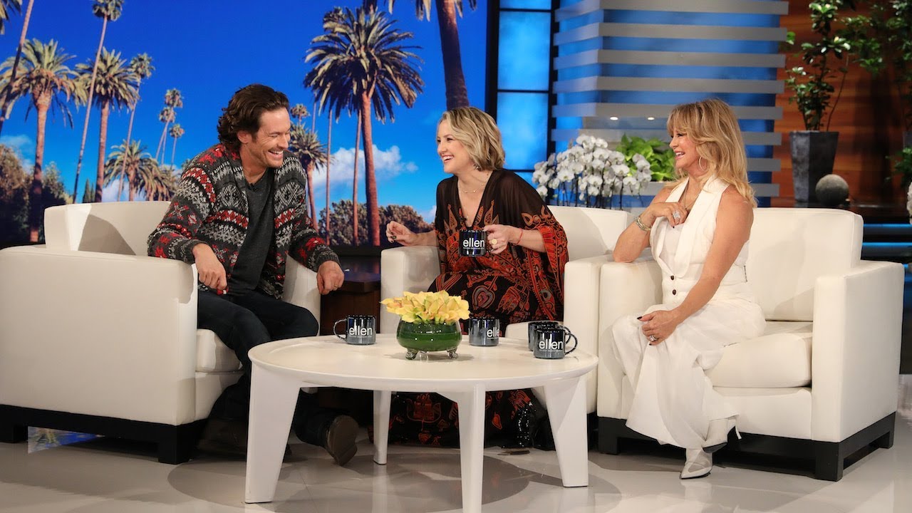 'Splitting Up Together' Star Oliver Hudson Surprises Mom Goldie Hawn