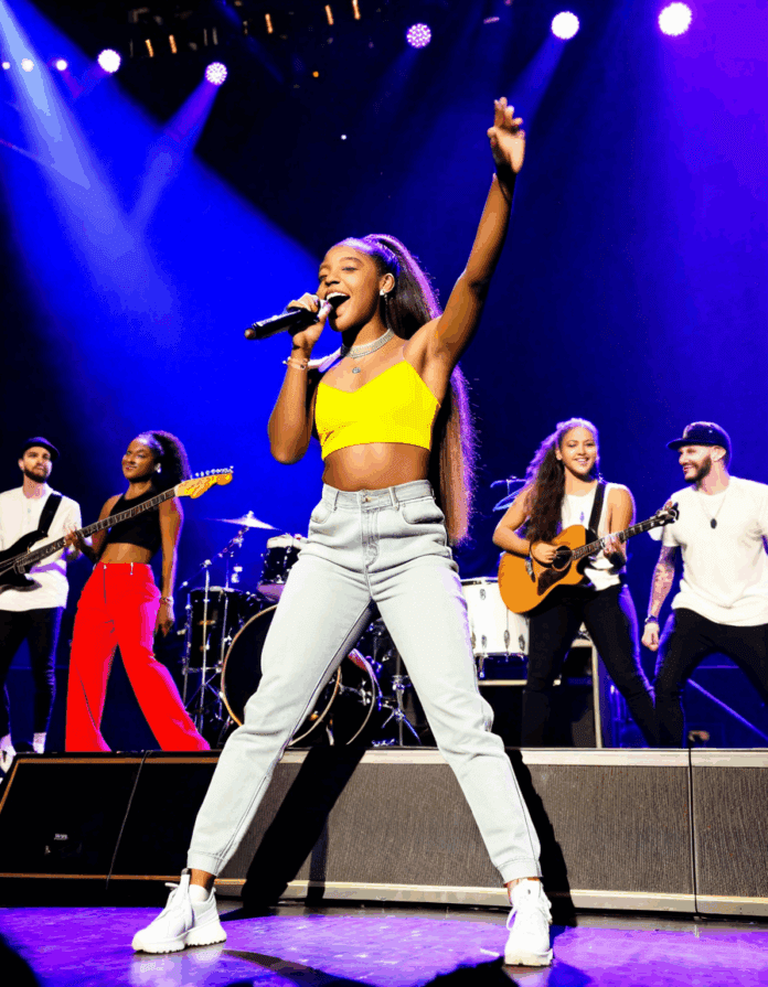 ariana debose